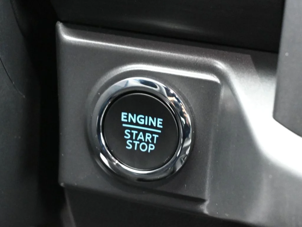 New 2026 Avalanche Ford XLT image 10