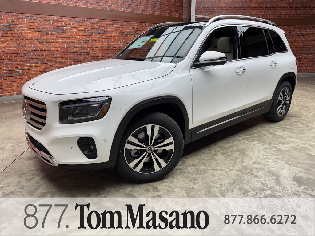 2026 Mercedes-Benz GLB GLB 250 4MATIC's photo