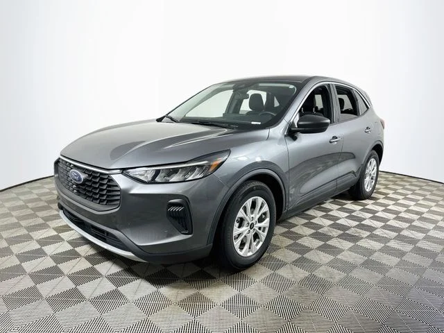 Used 2023 Gray Ford Active image 7