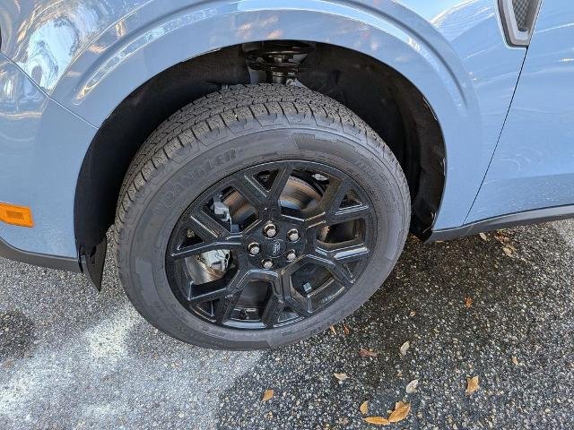 New 2025 Azure Gray Metallic Tri-Coat Ford XLT image 34