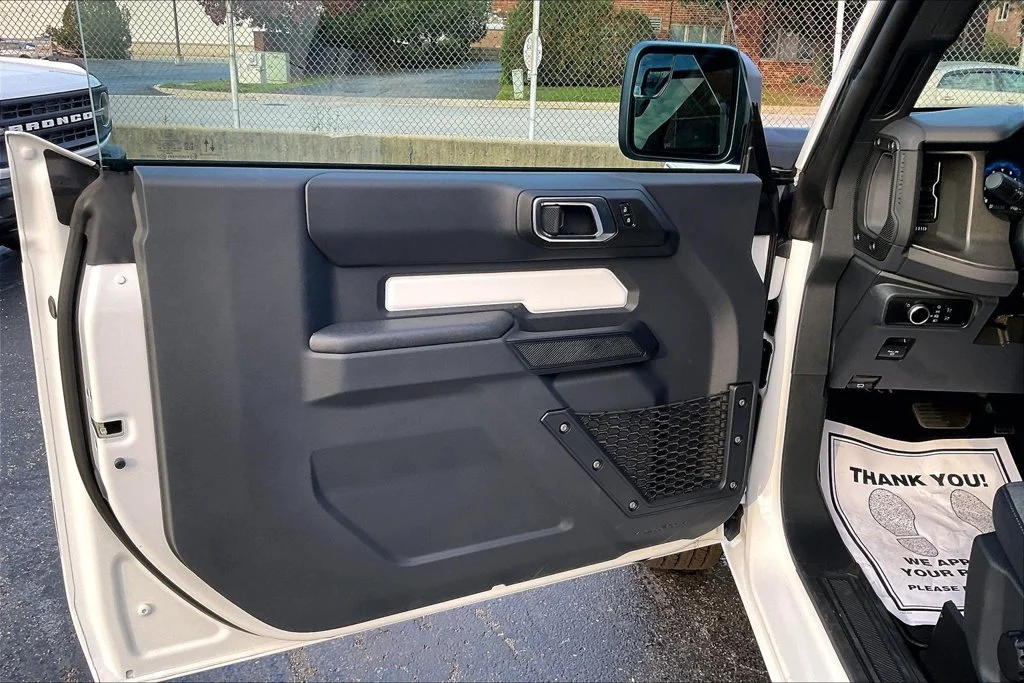 Used 2025 Oxford White Ford Base image 22