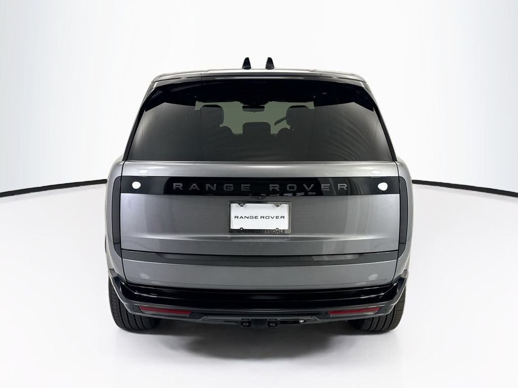 New 2026 Eiger Grey Land Rover SE image 6