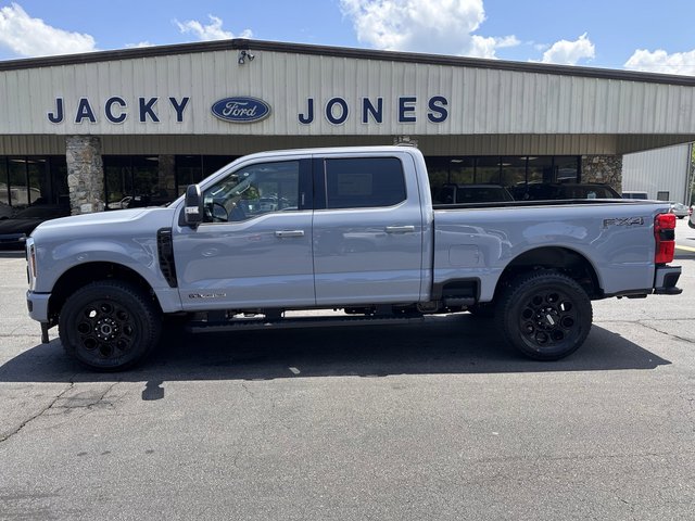 2026 Ford Super Duty F-350 SRW F-350® Lariat®