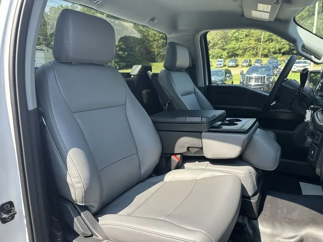 New 2026 Oxford White Ford XL image 25