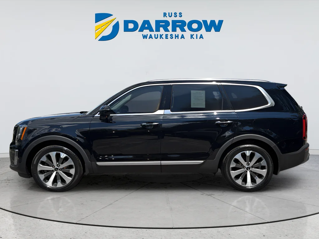 Used 2021 Black Kia SX image 2