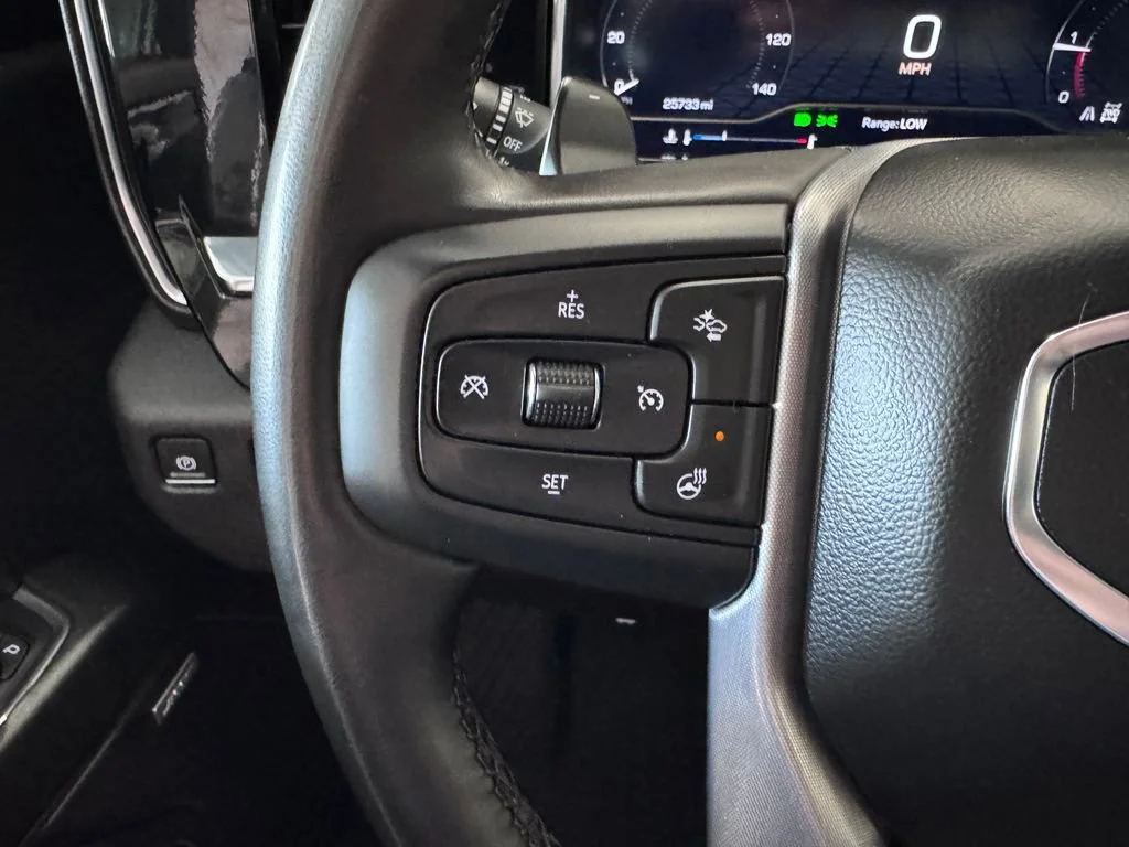 Used 2024 Summit White GMC Elevation image 17