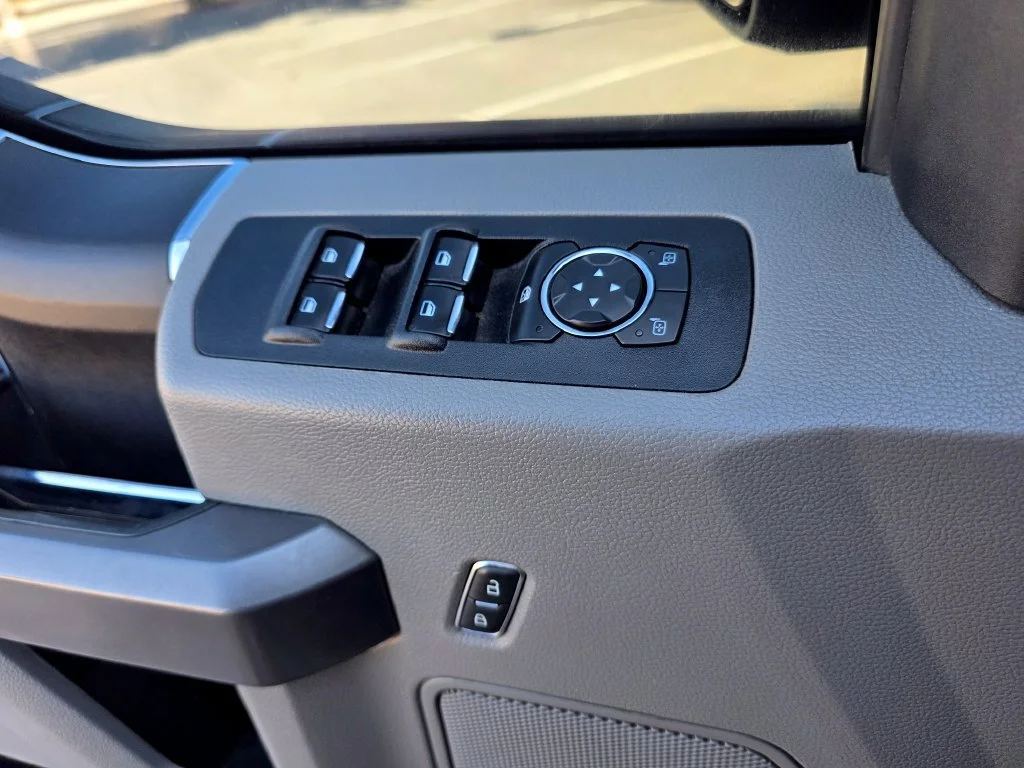 Used 2019 White Ford XLT image 12
