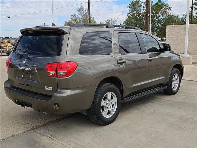 Used 2017 Pyrite Mica Toyota SR5 4x2 image 3