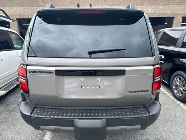 New 2027 Meteor Shower Toyota Land Cruiser image 9
