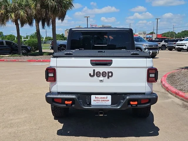 Used 2024  Jeep Mojave image 6