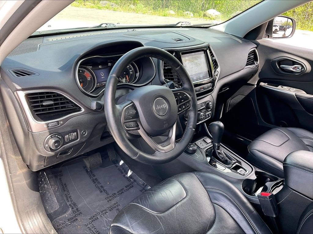 Used 2019 Bright White Clearcoat Jeep Limited image 8