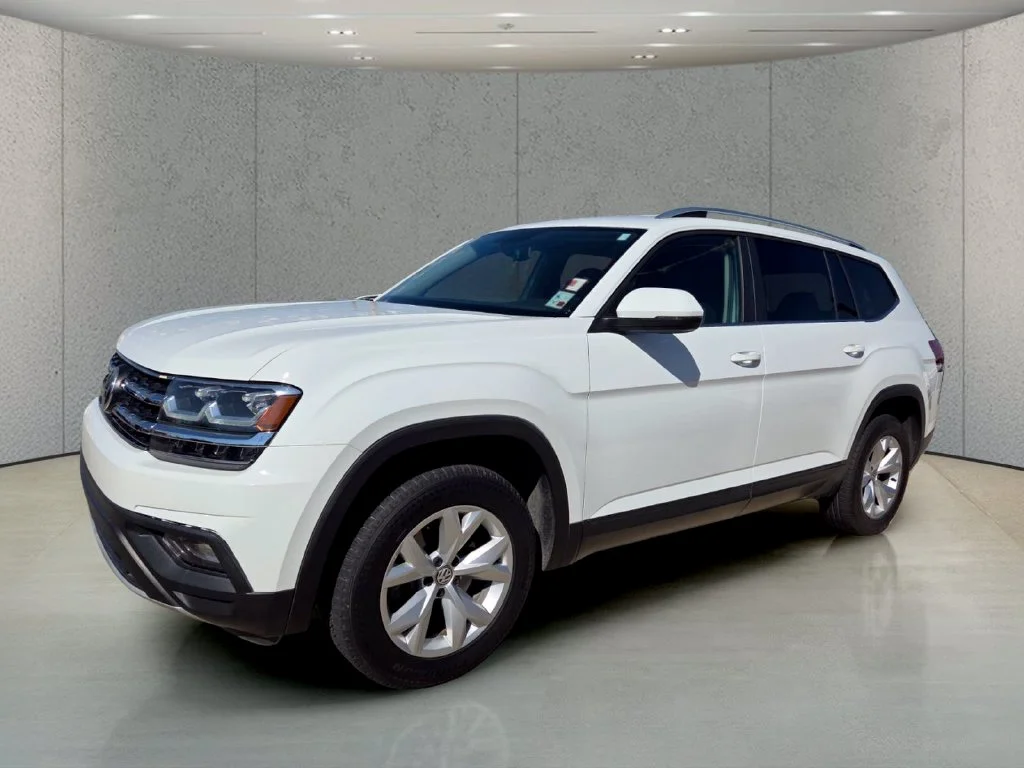 Used 2019  Volkswagen 2.0T SE image 8