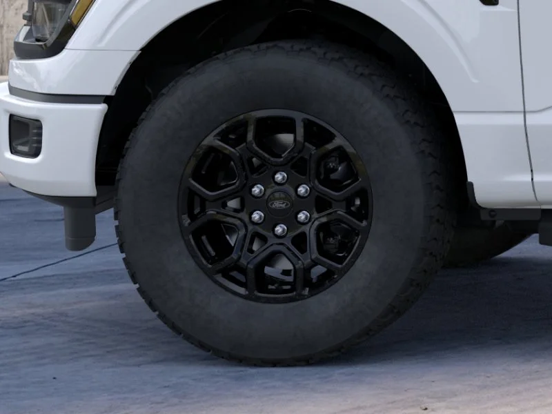 New 2026 Oxford White Ford XLT image 19