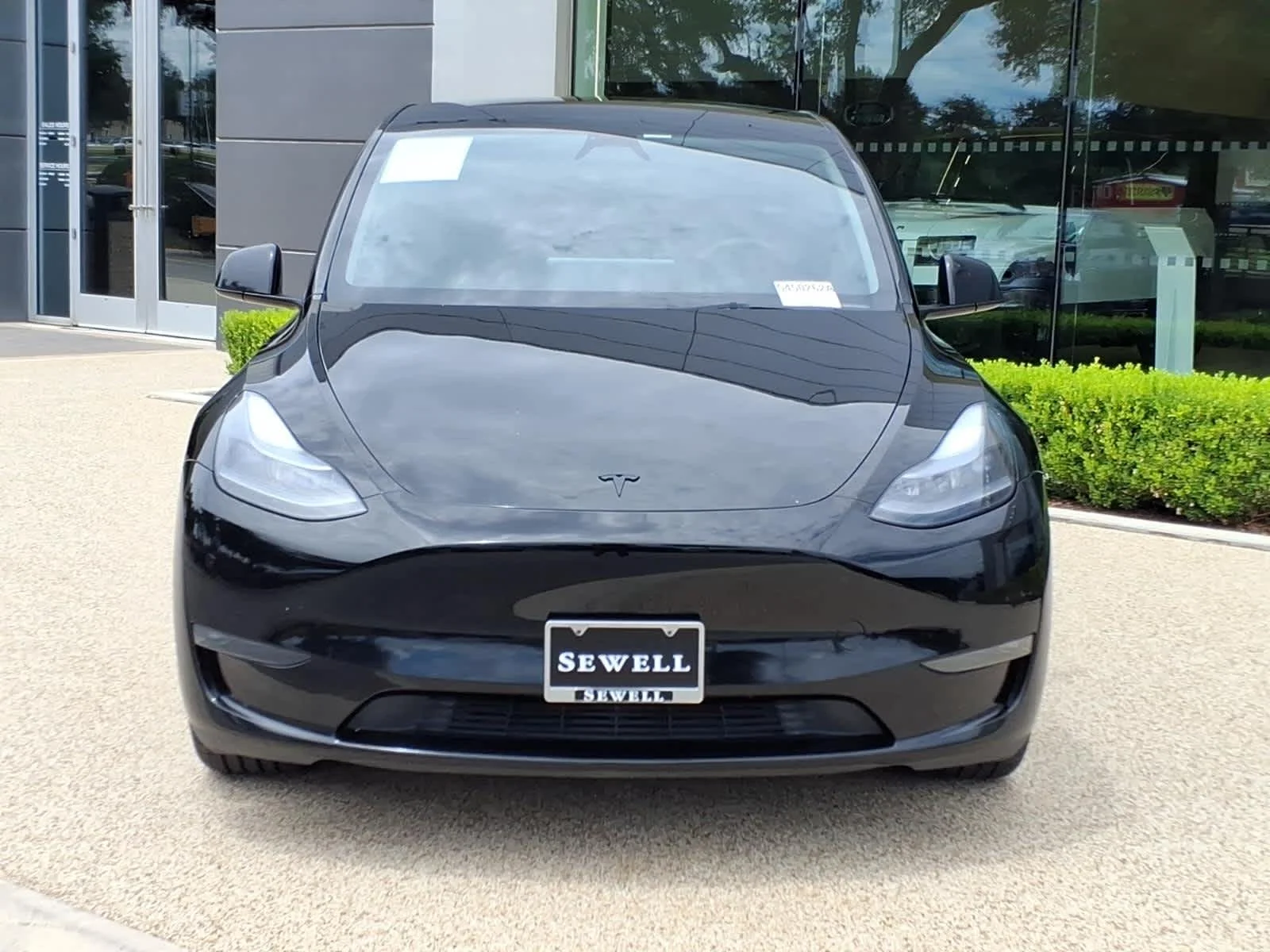 Used 2023 Black Tesla  image 2