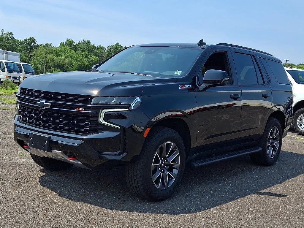 Used 2023 Black Chevrolet Z71 image 6
