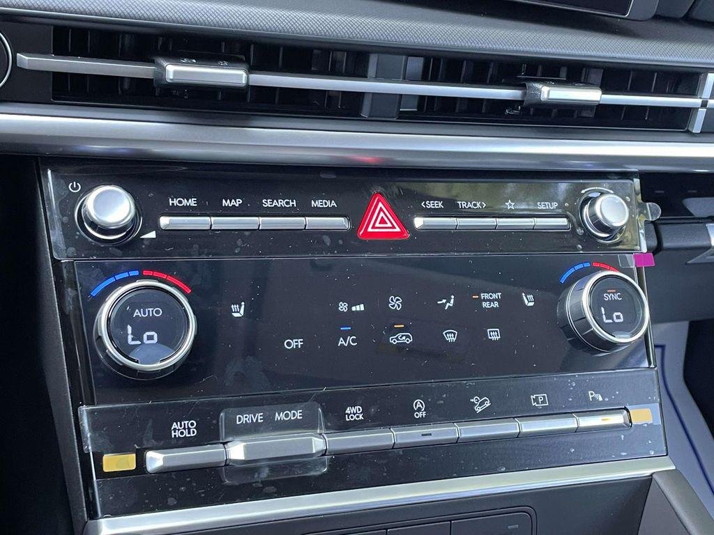 New 2027 White Hyundai SEL AWD image 32