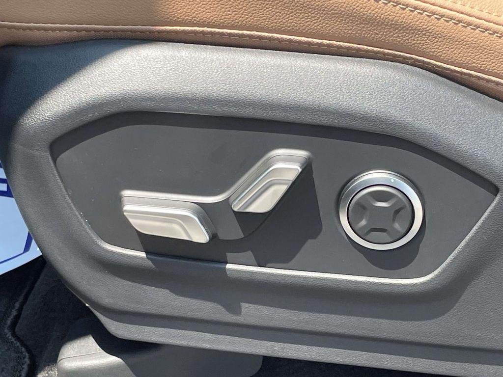 New 2026 Black Hyundai Limited AWD image 21