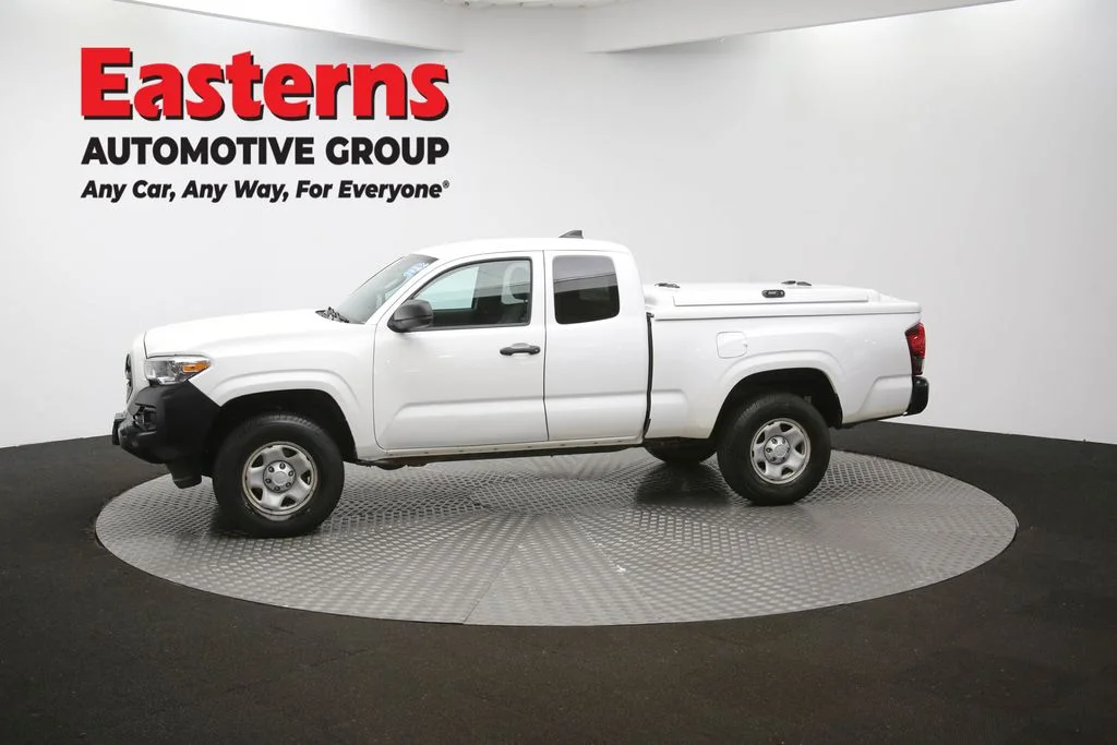 Used 2019 White Toyota SR image 55
