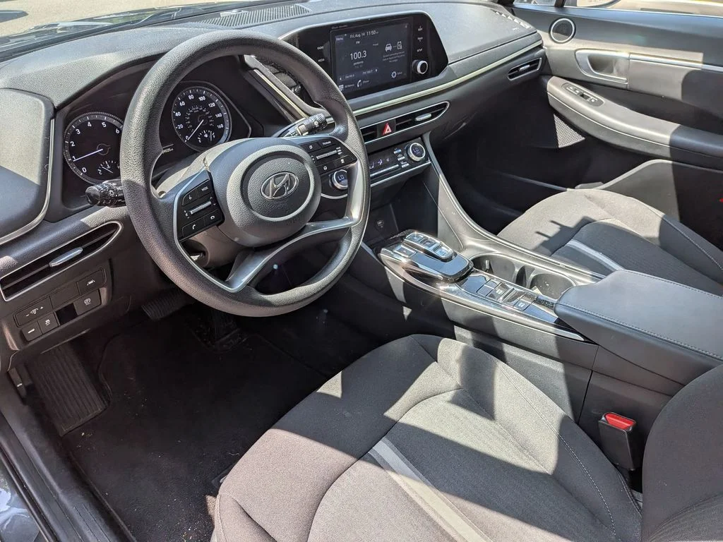 Used 2022 Gray Hyundai SEL image 11