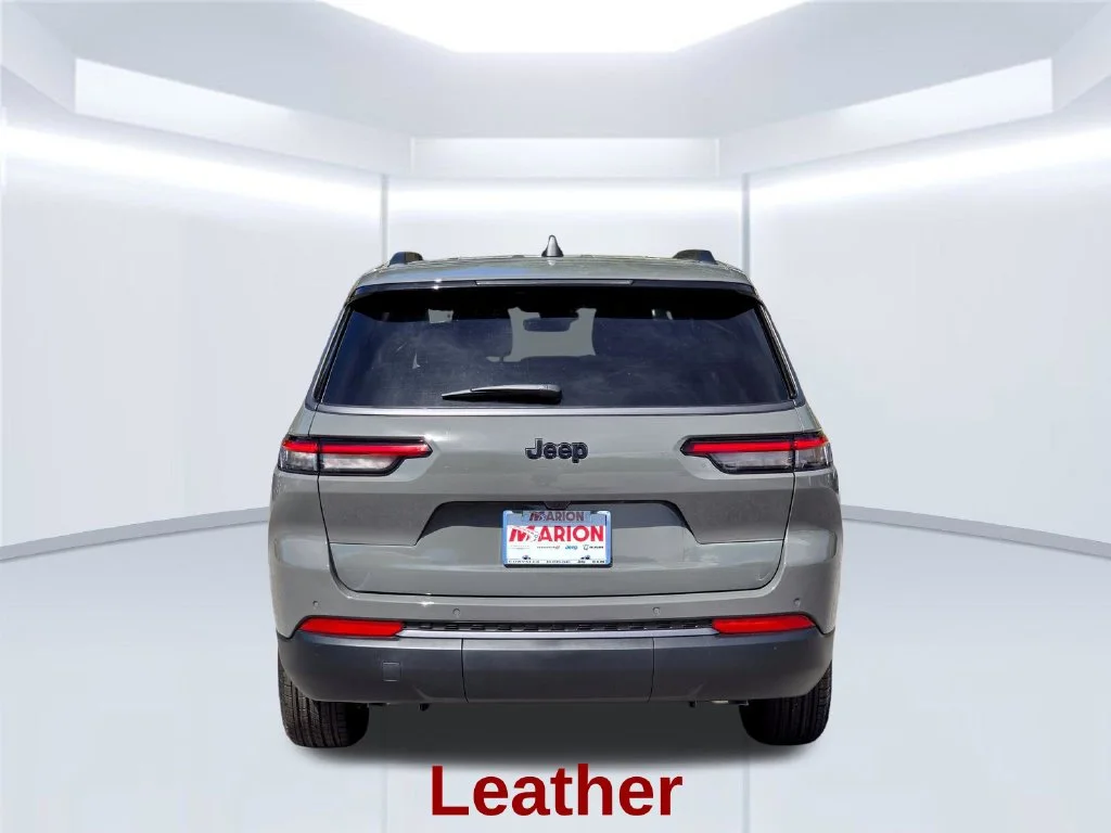 New 2027 Gray Jeep Laredo Altitude image 21