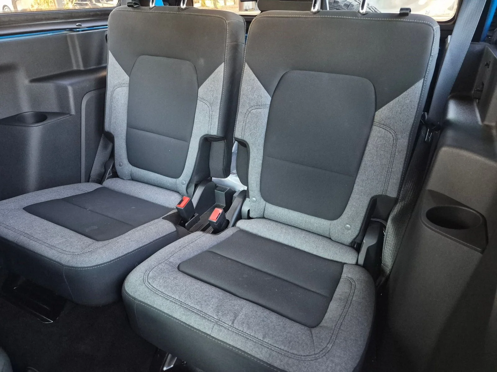 Used 2022 Velocity Blue Metallic Ford Base image 16