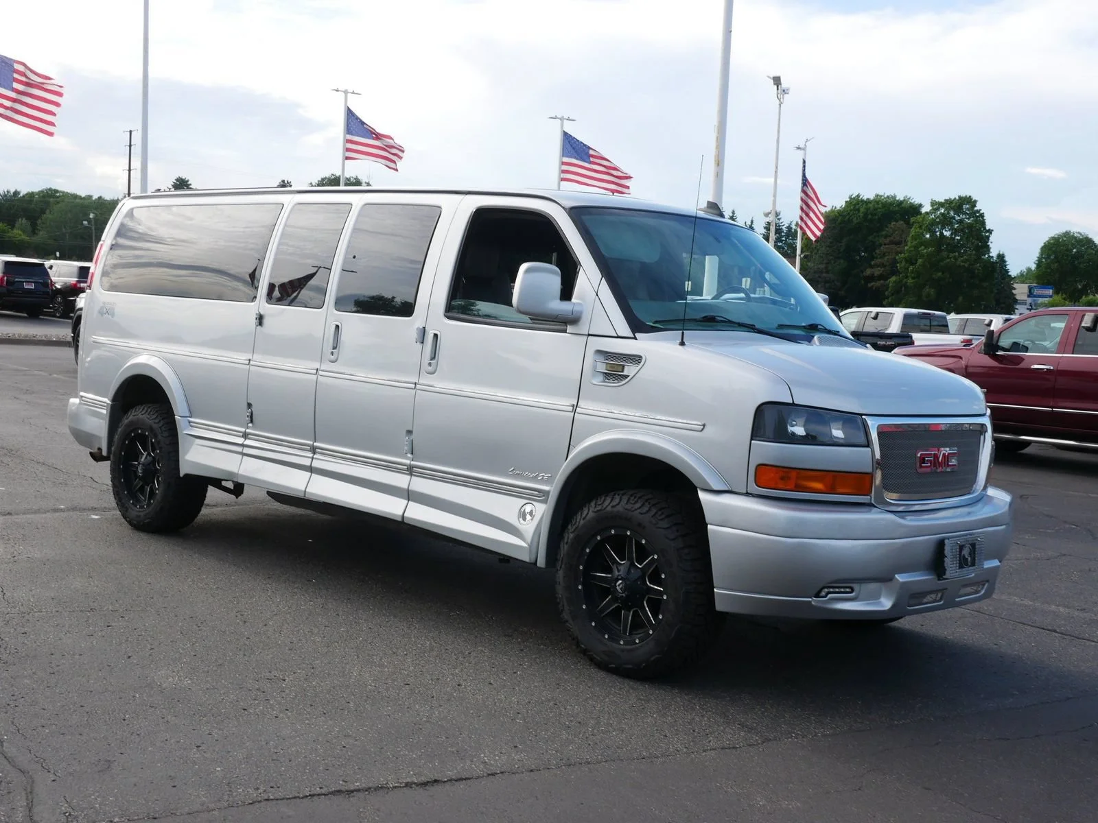 Used 2017 GMC Savana Cargo Work Van with VIN 1GTW7BFG2H1258791 for sale in White Bear Lake, Minnesota
