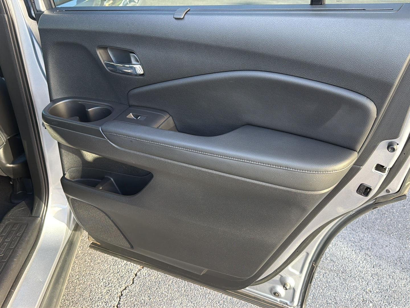 Used 2021 Lunar Silver Metallic Honda Touring image 16