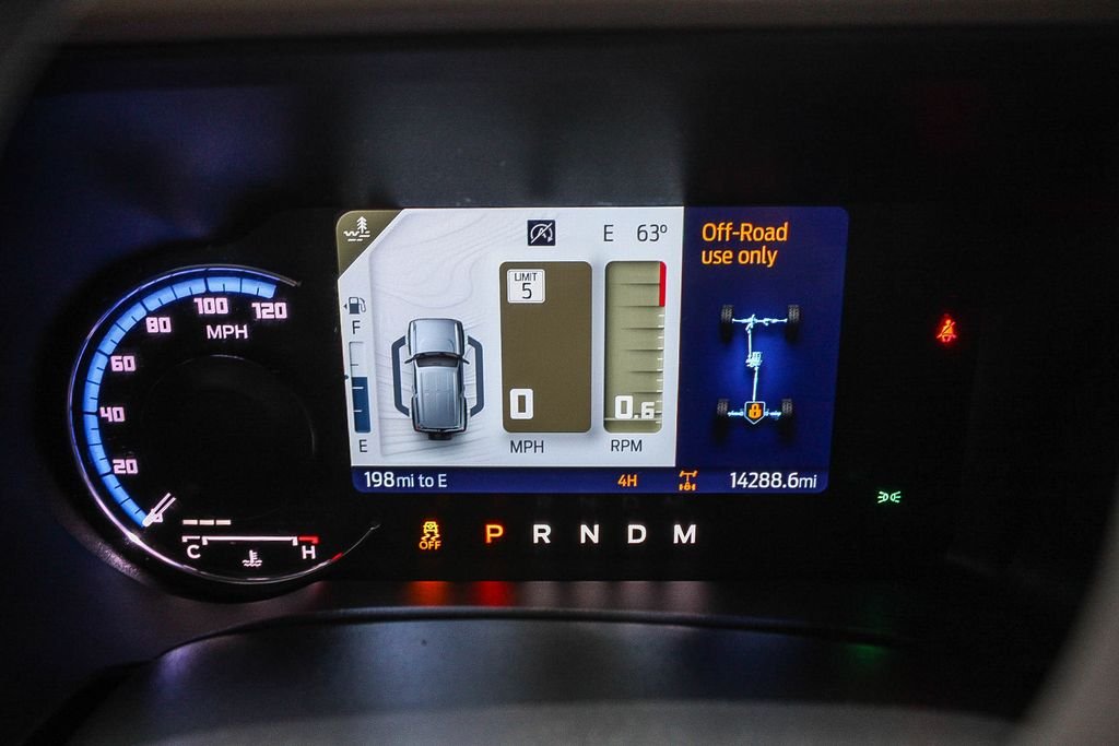 Used 2024 Gray Ford Wildtrak image 23
