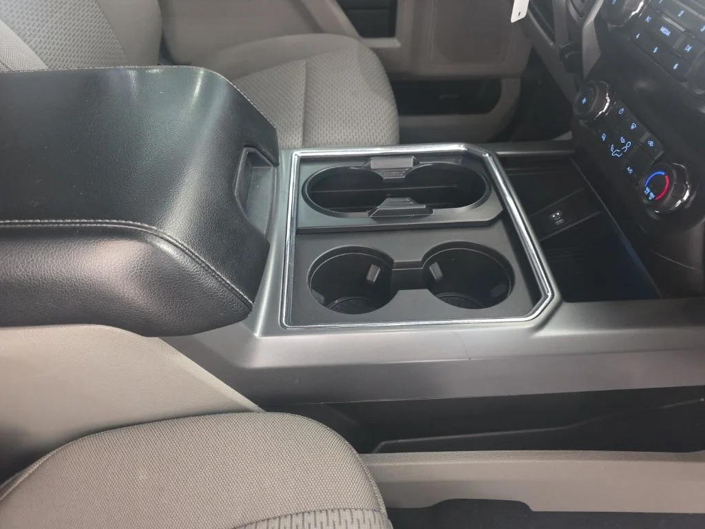 Used 2021 Oxford White Ford XLT image 26