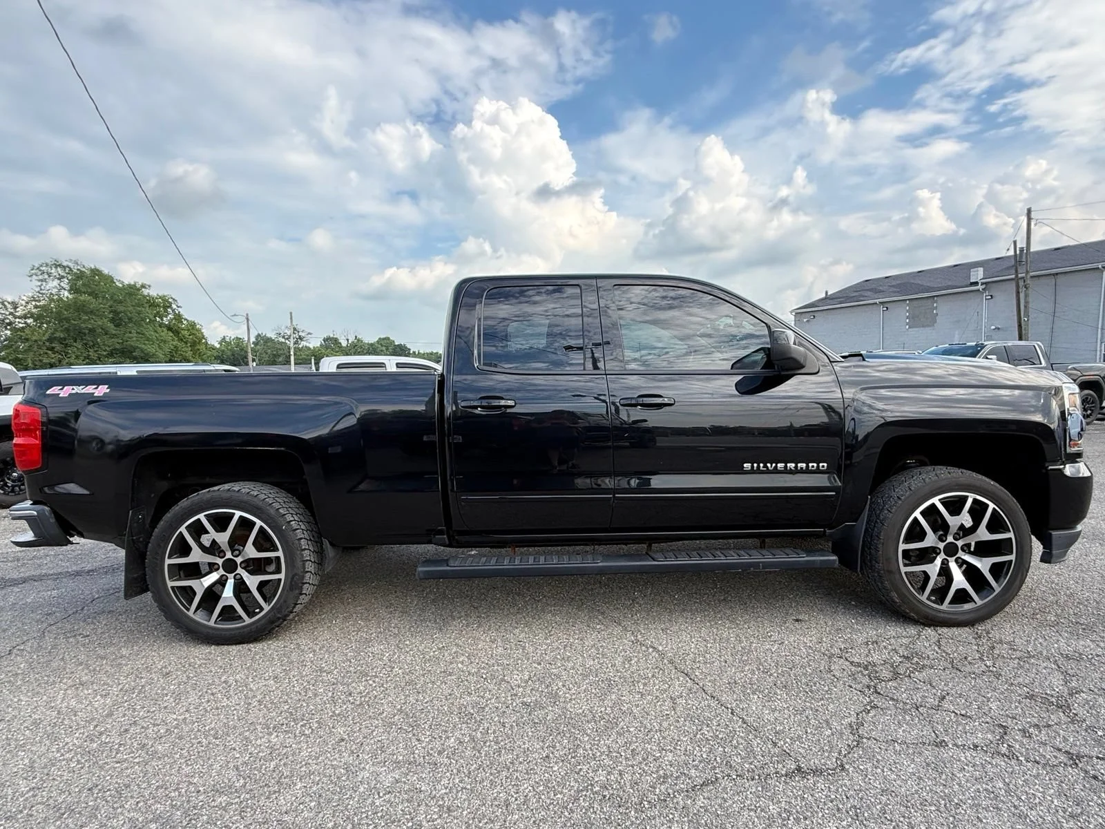 2018 Chevrolet Silverado 1500 LT - Photo 8