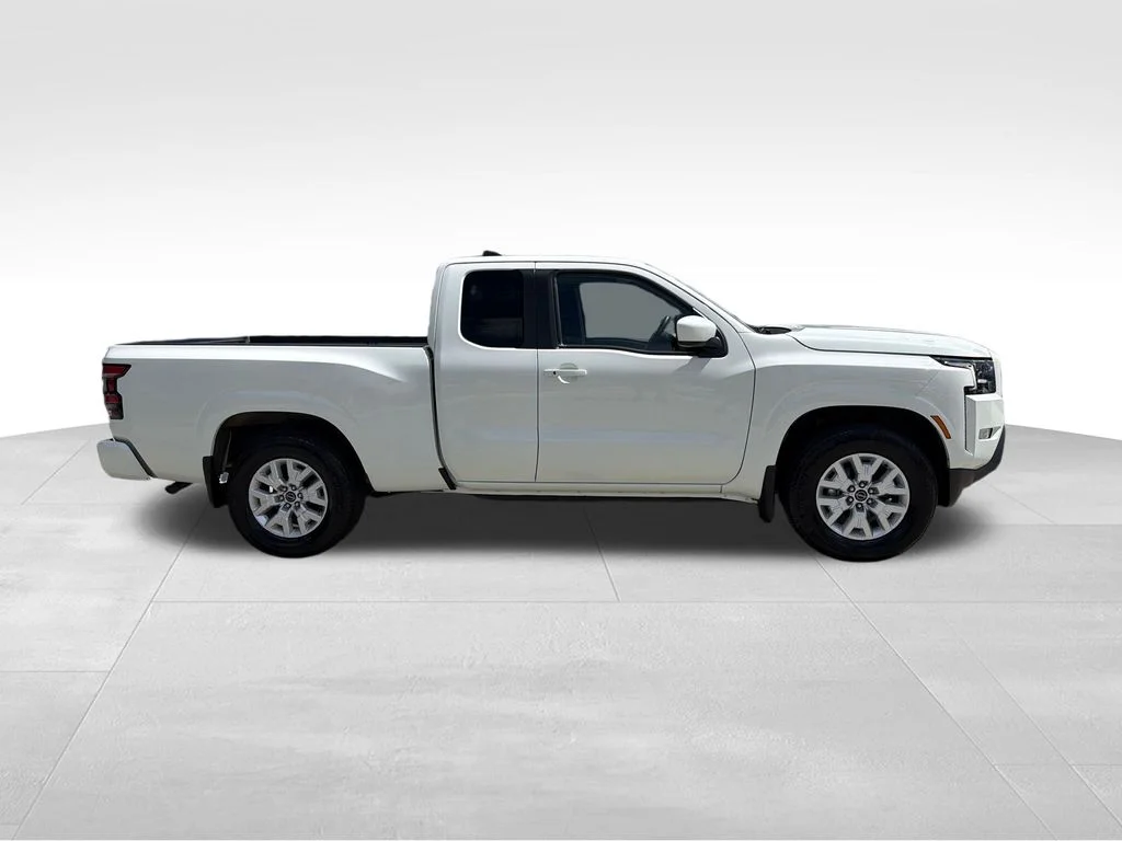 Used 2024 White Nissan SV image 9