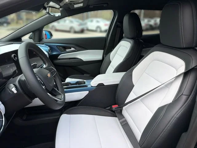 2026 Chevrolet Equinox EV 2LT - Photo 9