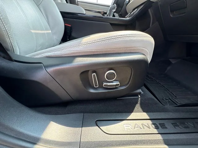 Used 2021 Silver Land Rover S image 20