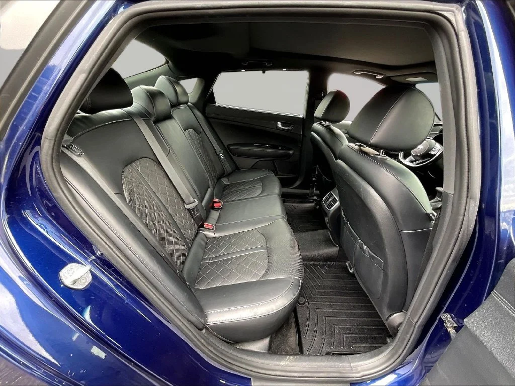Used 2019 Horizon Blue Kia SX image 28