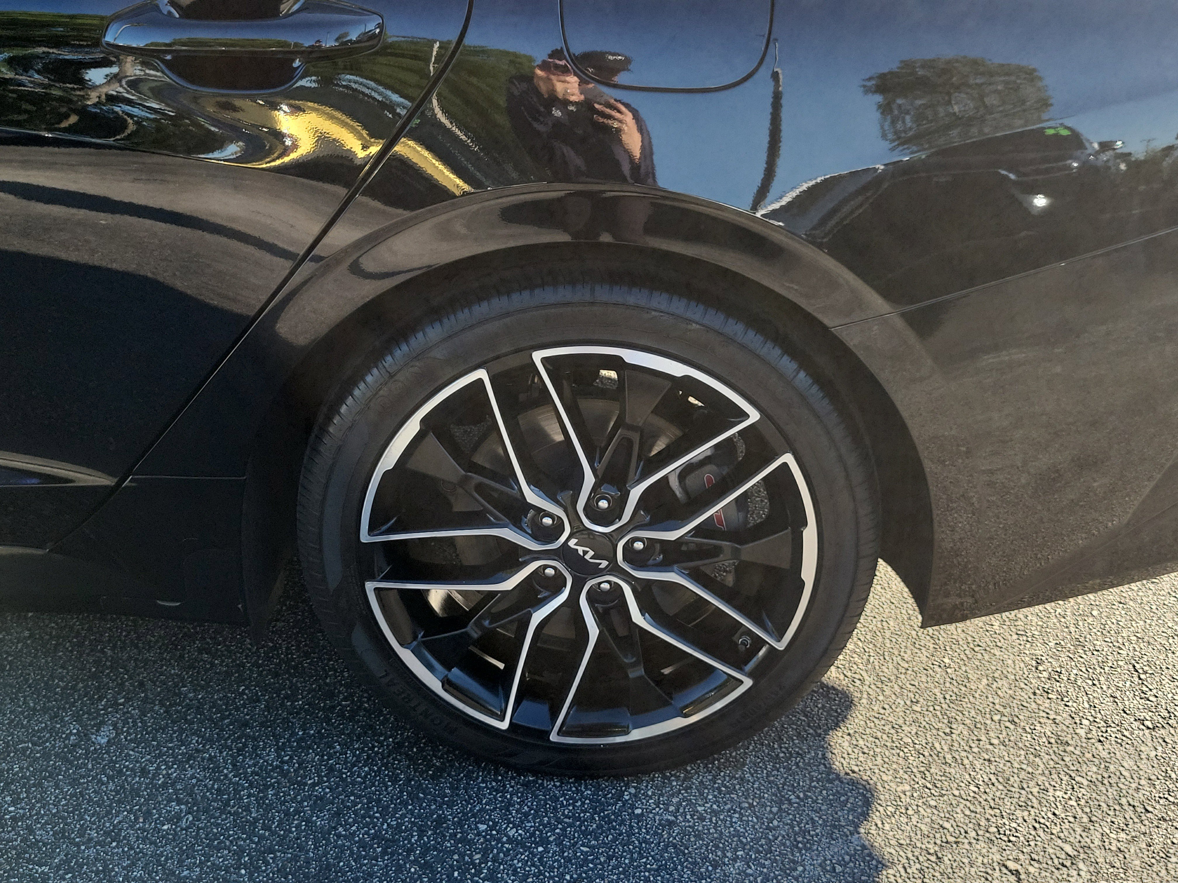 Used 2023 Ebony Black Kia GT image 7