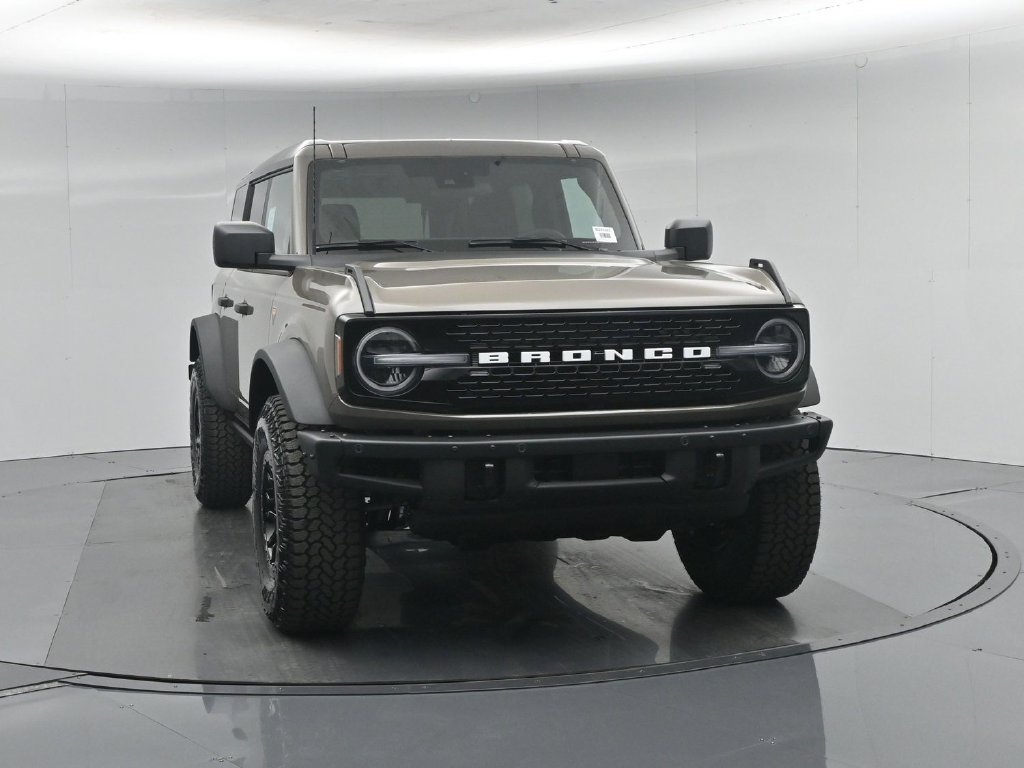 New 2026 Marsh Gray Ford Badlands image 28
