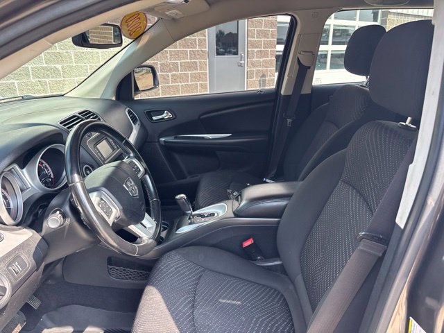 Used 2020 Gray Dodge SE image 13