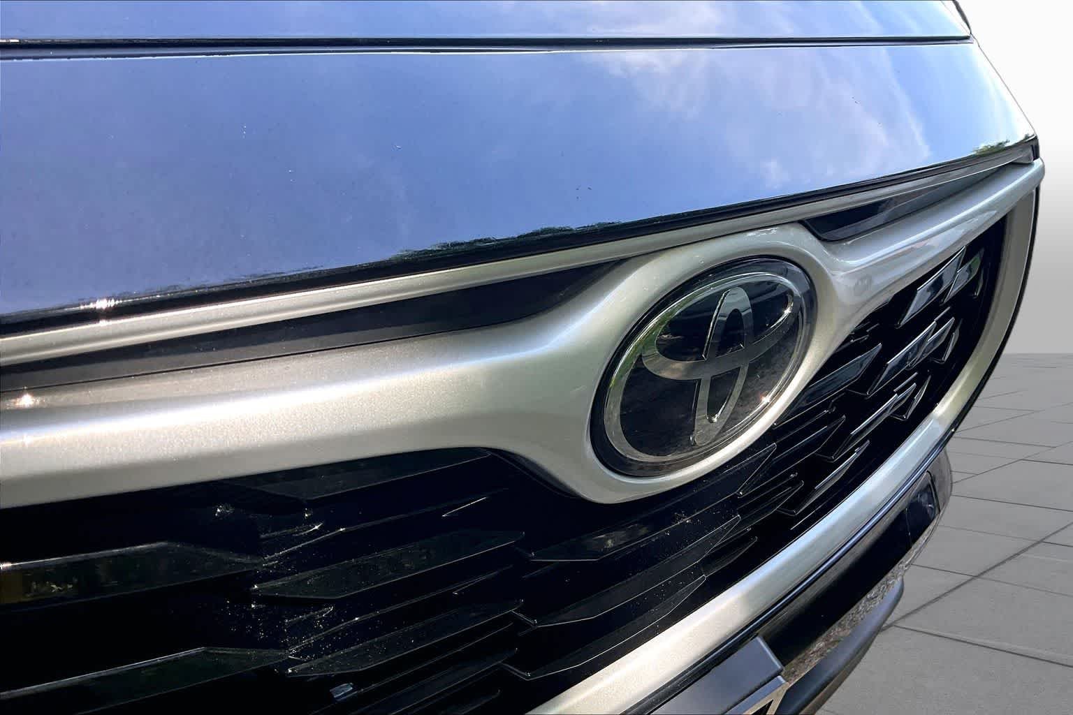 Used 2023 Midnight Black Metallic Toyota XLE image 29