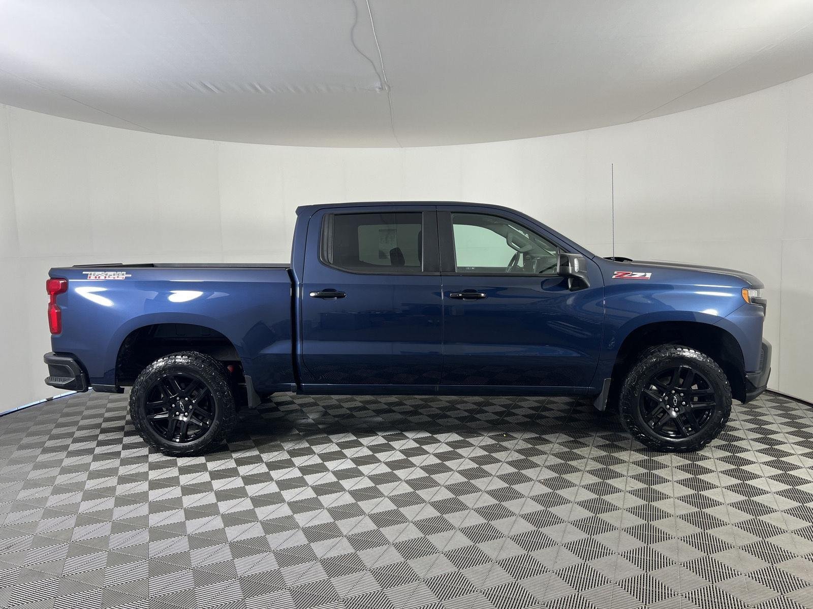 Used 2022 Northsky Blue Metallic Chevrolet LT Trail Boss image 23