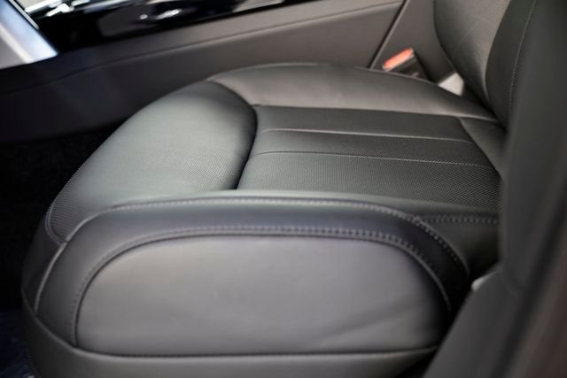 2025 Land Rover Range Rover SE - Photo 23