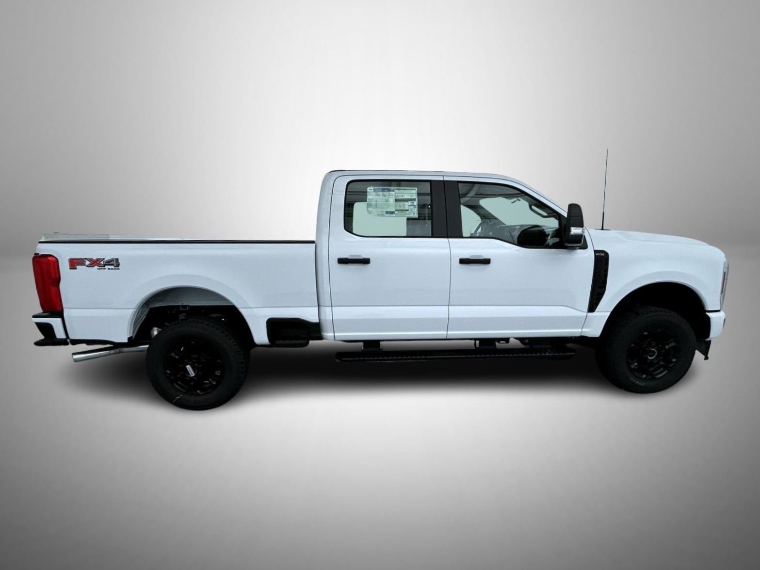 New 2026 Oxford White Ford XL image 4