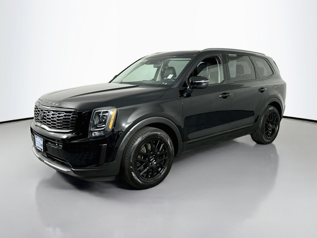Used 2020 Ebony Black Kia EX image 4