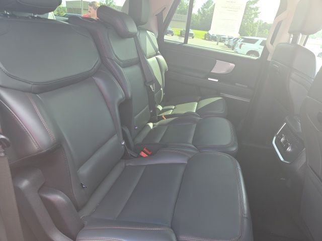 Used 2025 Gray Ford Active image 13