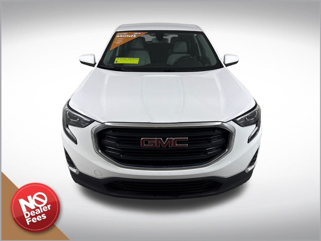 Used 2019 White GMC SLE image 9