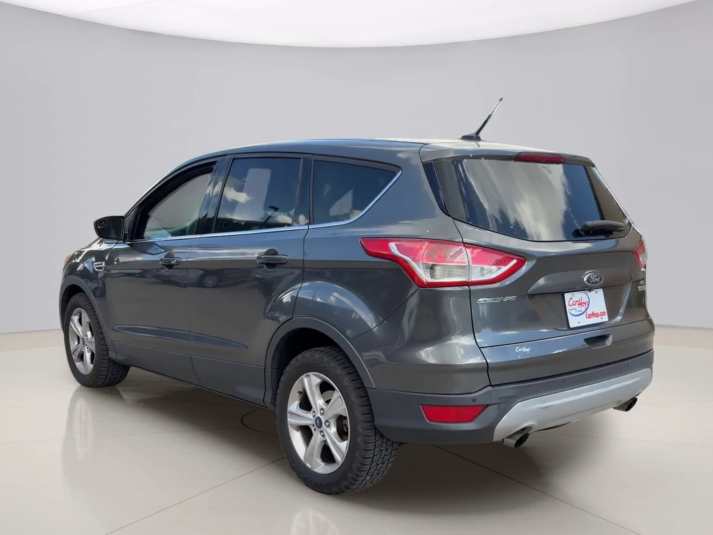Used 2015 Gray Ford SE image 3
