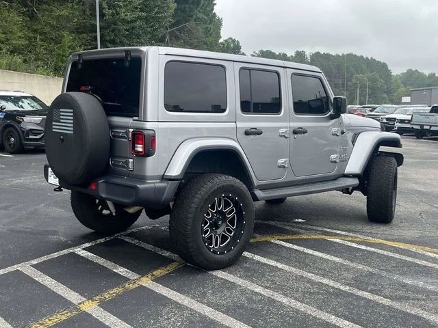 Used 2018 Silver Jeep Unlimited Sahara image 3