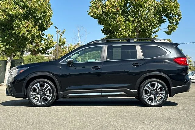Used 2023 Black Subaru Limited image 7