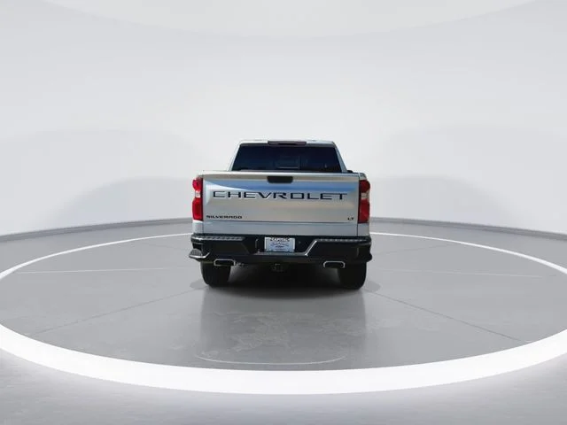 Used 2021 Silver Chevrolet LT Trail Boss image 9
