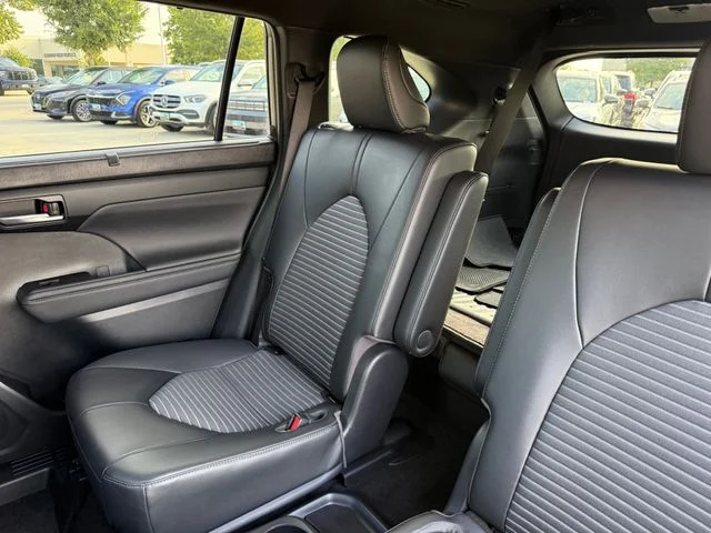 Used 2023 Magnetic Gray Metallic Toyota XSE image 33