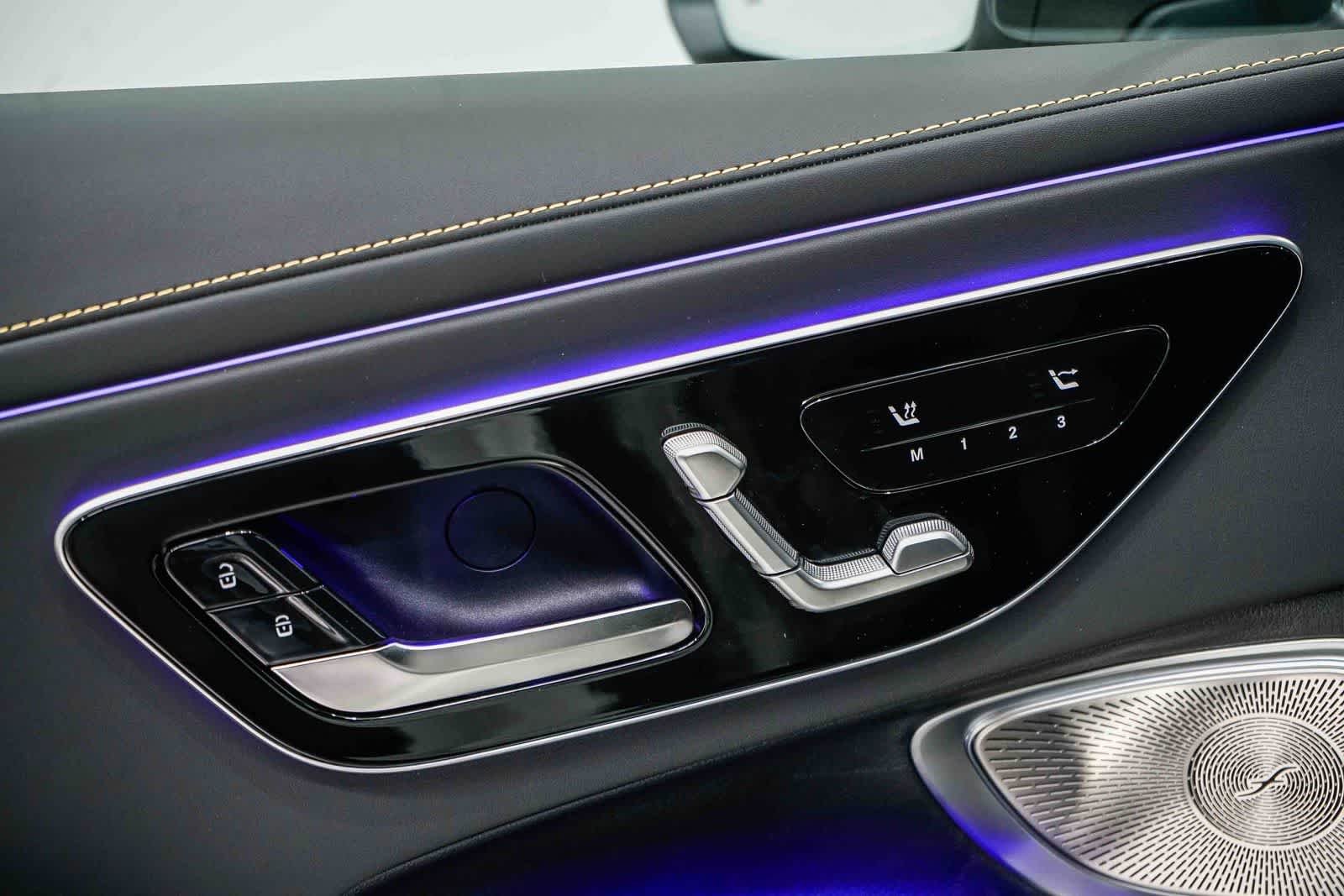New 2026 MANUFAKTUR Moonlight White Metallic Mercedes-Benz AMG® CLE 53 image 21